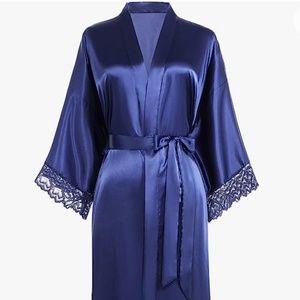 BABYOND Satin Full Length Robe
